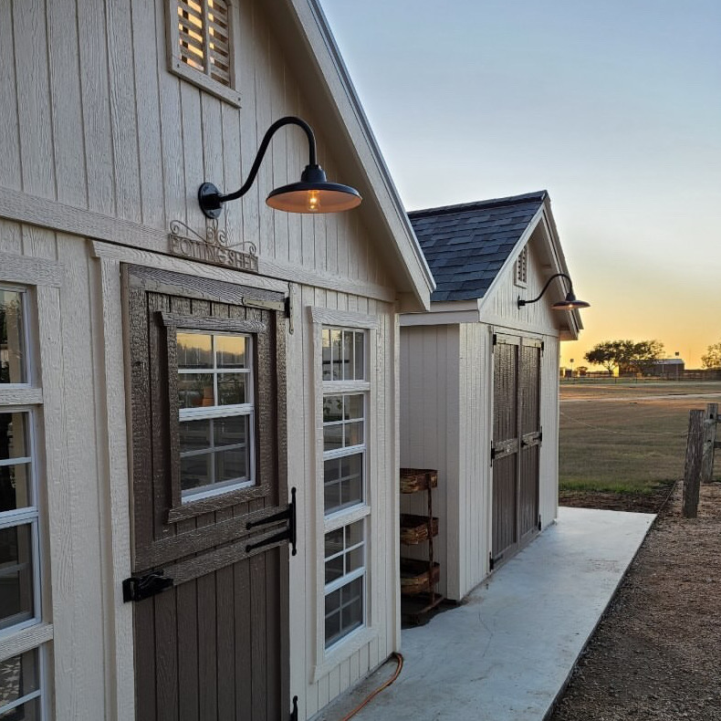 Marathon Gooseneck Light | Photo Courtesy of Southern Home & Farm